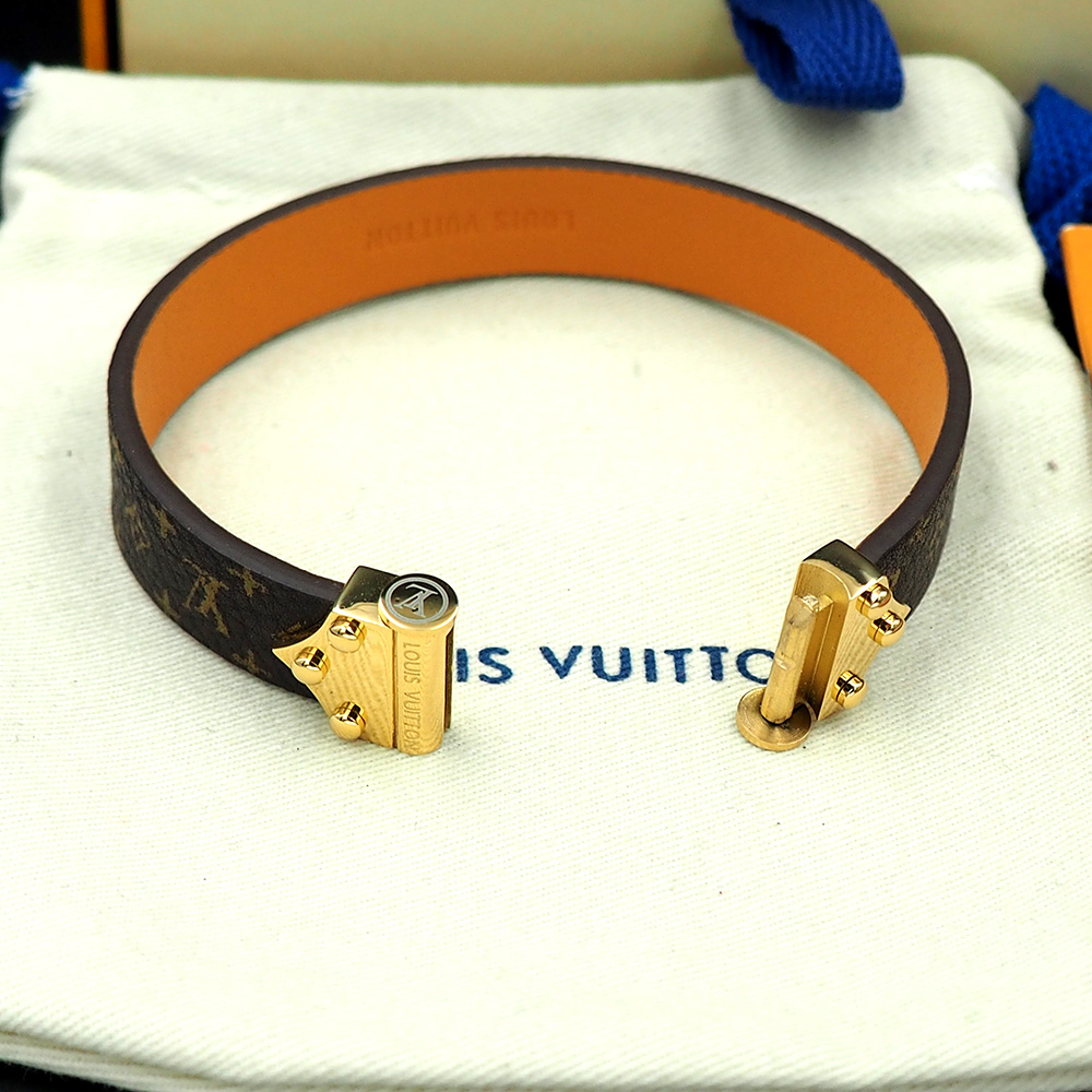 L0vis Vvtt0n Nano Monogram Bracelet Brown For Women M8112E