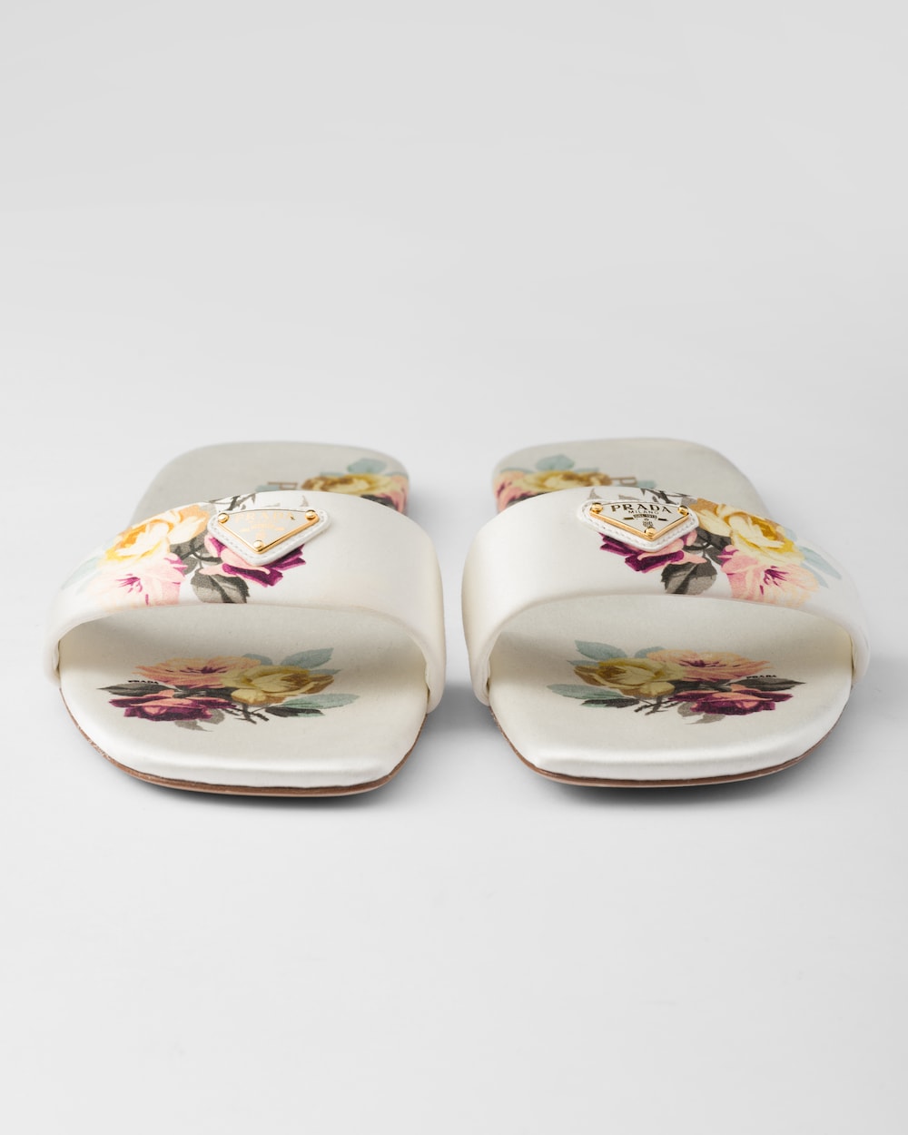 Pra*a Printed Satin Slides White For Women 1XX355_3LPE_F0627_F_D005