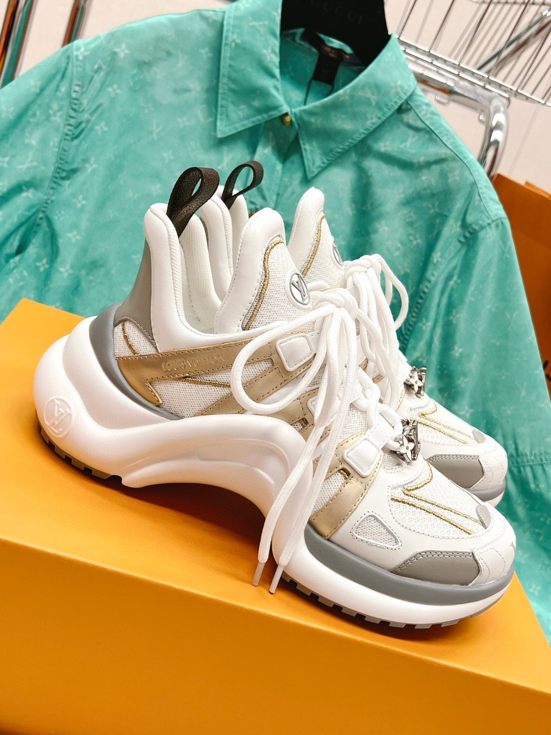 L0vis Vvtt0n LV Archlight Sneaker White For Women