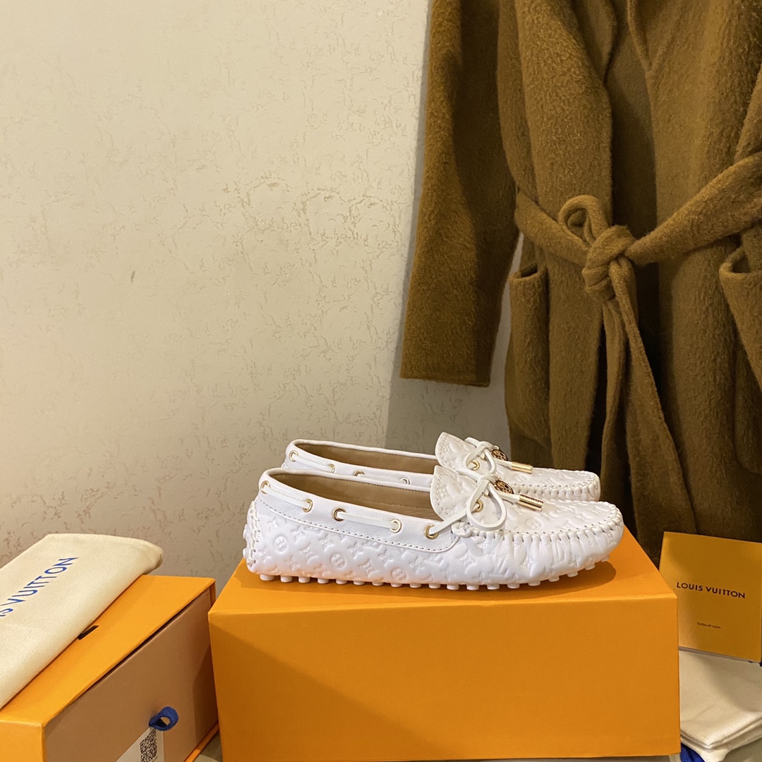L0vis Vvtt0n Gloria Flat Loafer White For Women