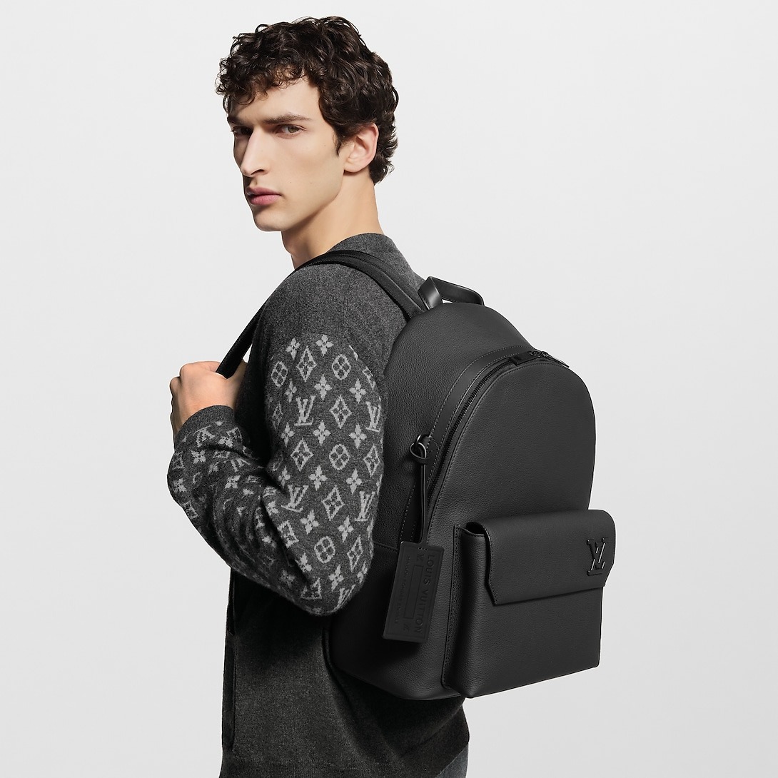 L0vis Vvtt0n Takeoff Backpack Black For Men 11.8in/30cm M57079