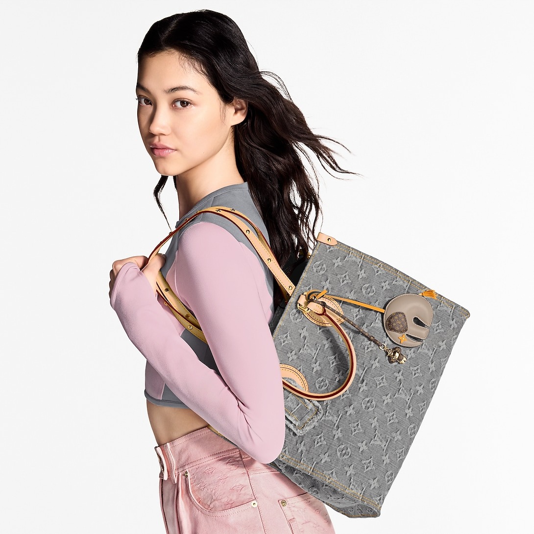 L0vis Vvtt0n OnTheGo MM Washed Gray For Women 13.8in/35cm M13189