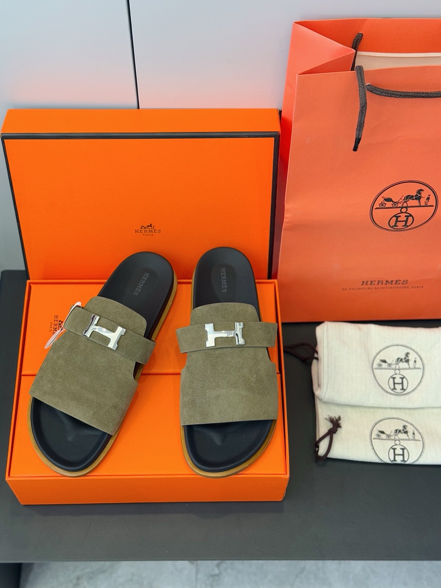H**me5 Jaures Sandal Etoupe For Men – H242944ZHX3400