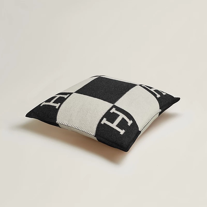 Bedding Set H**me5: Avalon Throw Blanket + Avalon Pillow Large Model