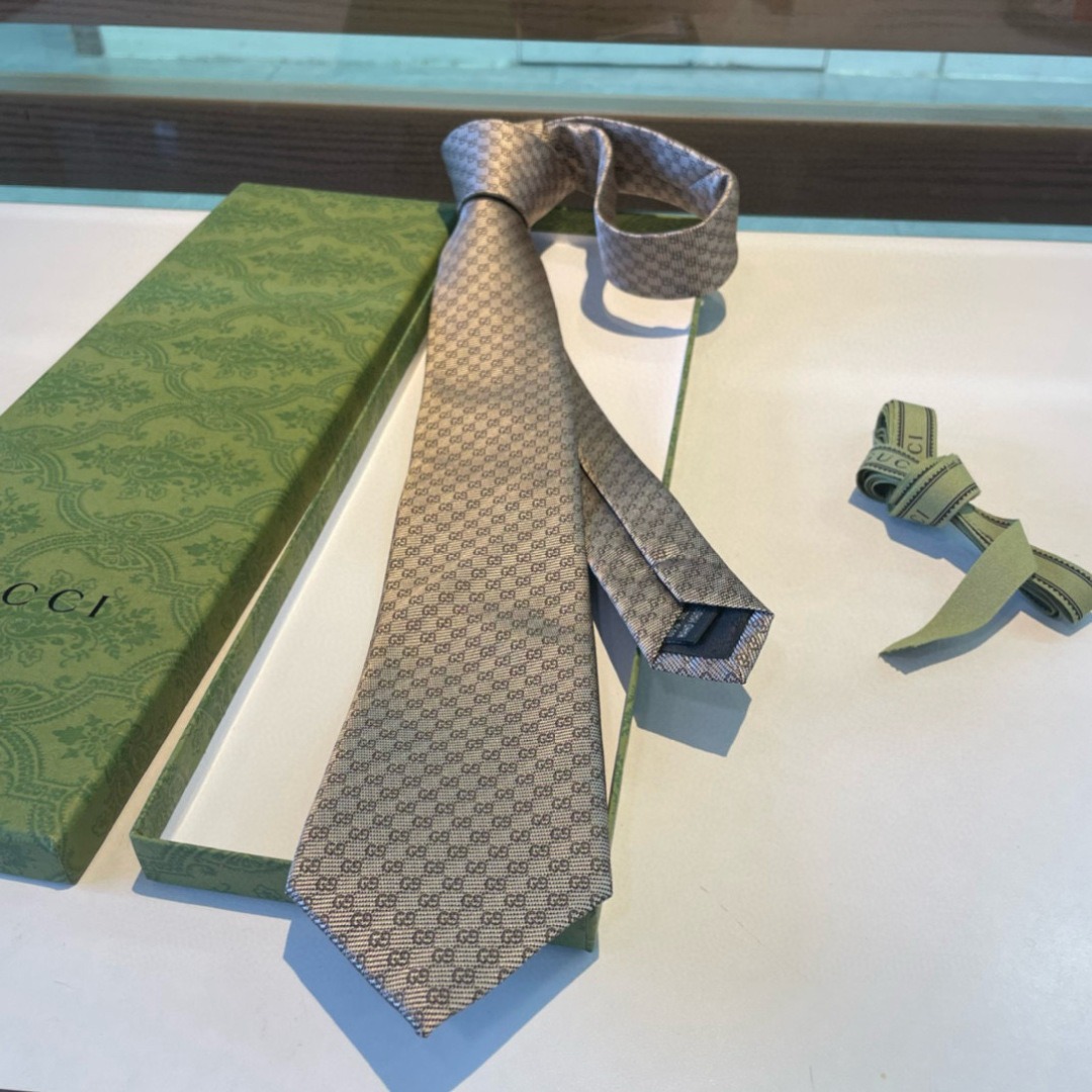 Gvc*1 Monogram Interlocking G Jacquard Tie Light Grey For Men