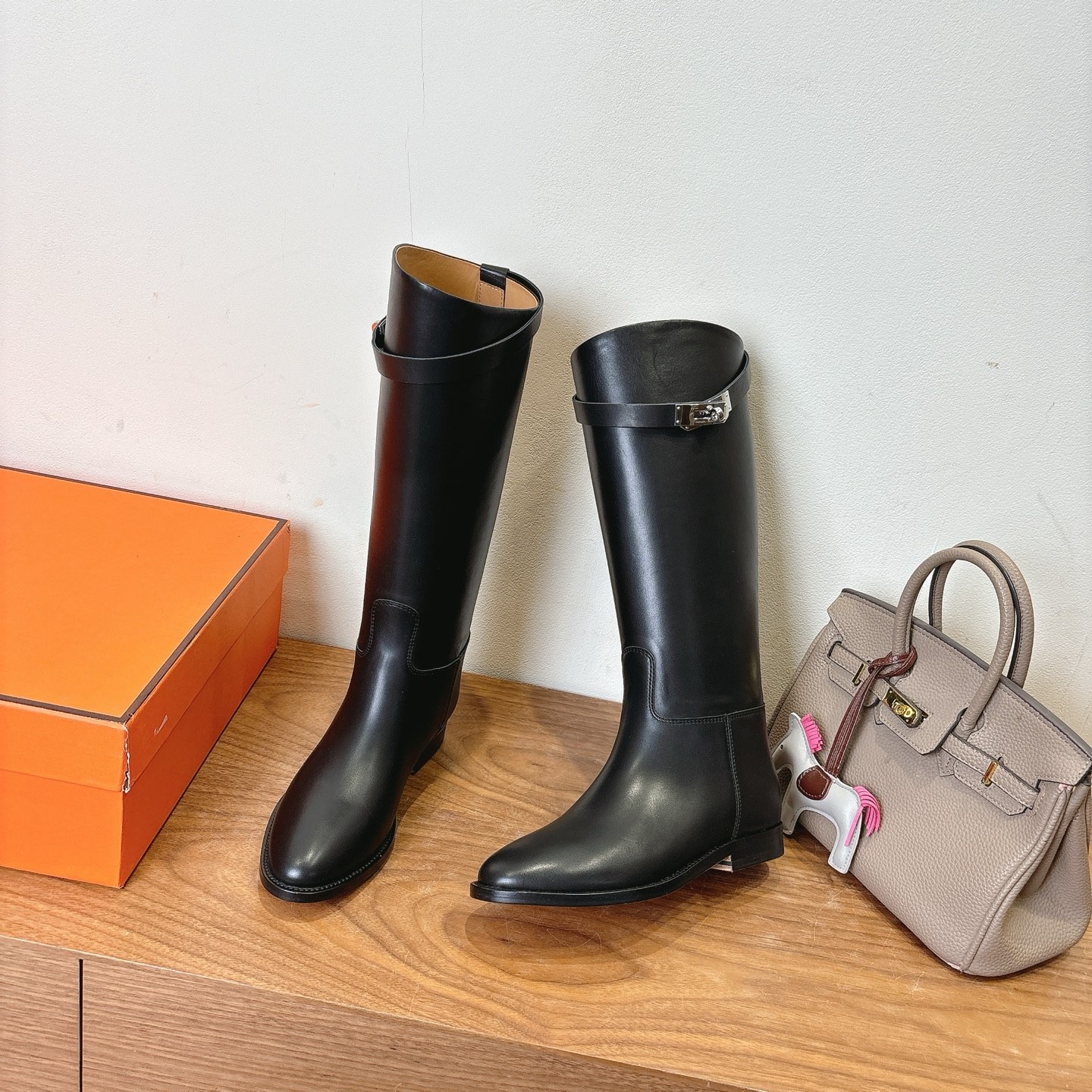 H**me5 Jumping Boots Black For Women H042138Z 01400