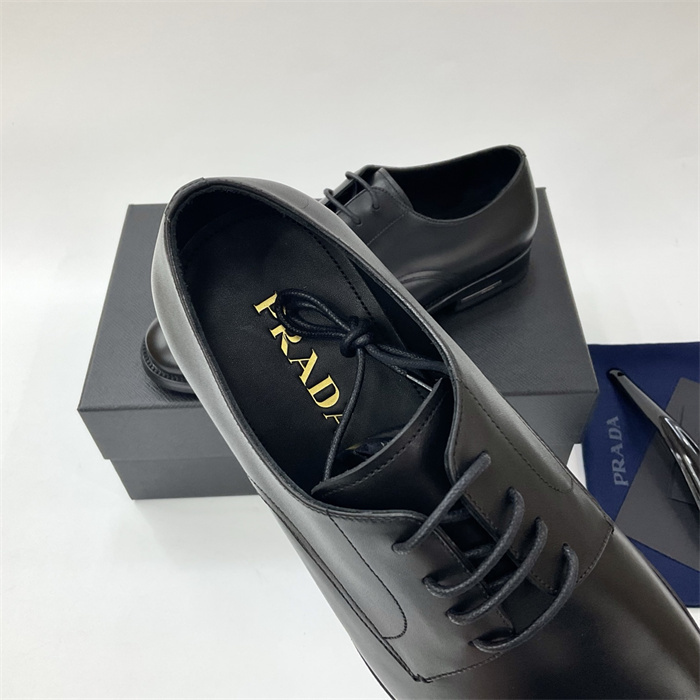 Pra*a Leather Lace-Up Loafers Black For Men