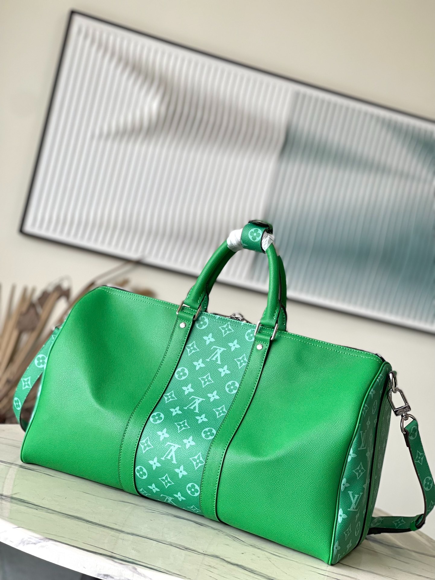 L0vis Vvtt0n Keepall Bandouliere 45 Green 17.7in/45cm M31046