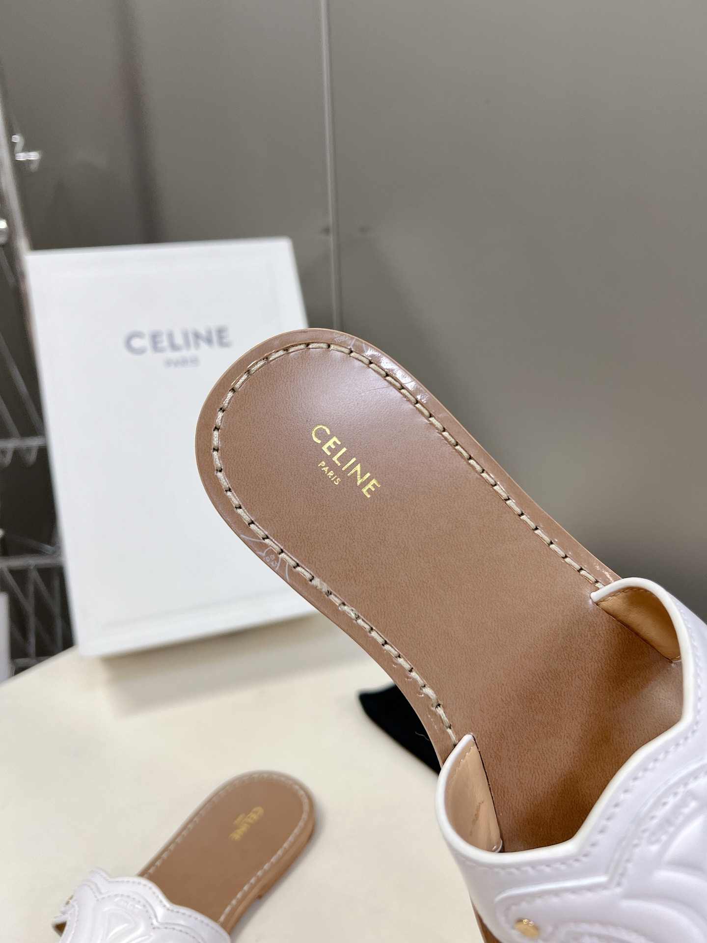 Ce1i*e Triomphe Mule White For Women
