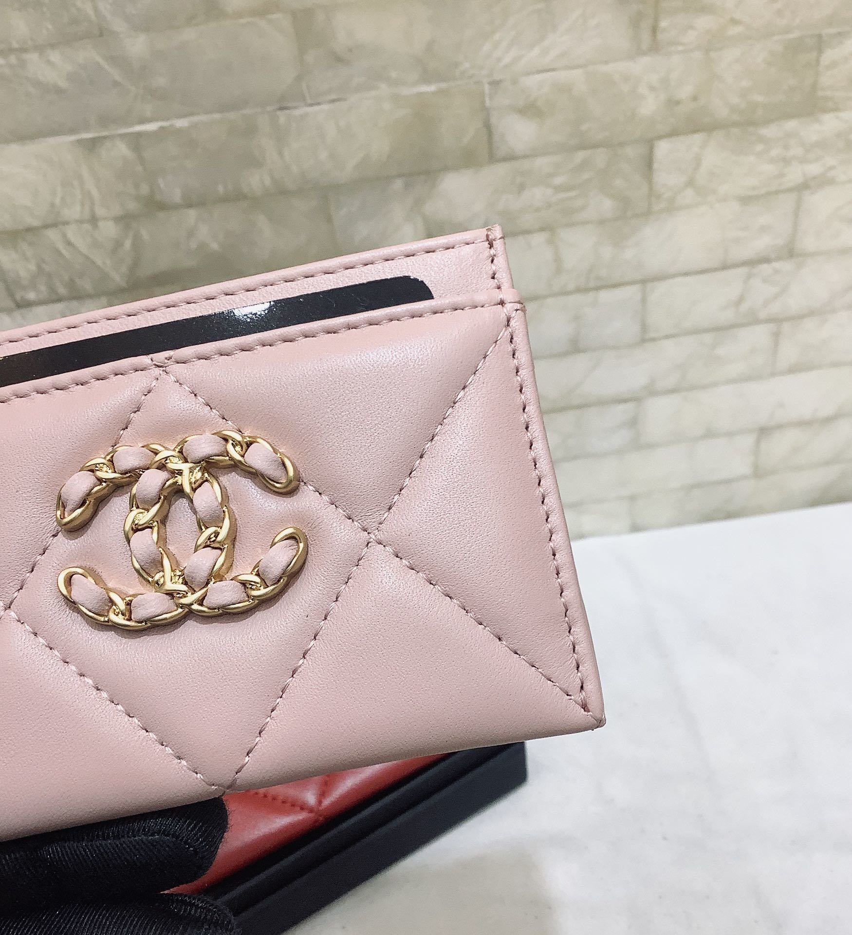 Ch**el CO-CO 19 Card Holder Wallet Light Pink Gold Toned Hardware For Women 11cm/4.3in