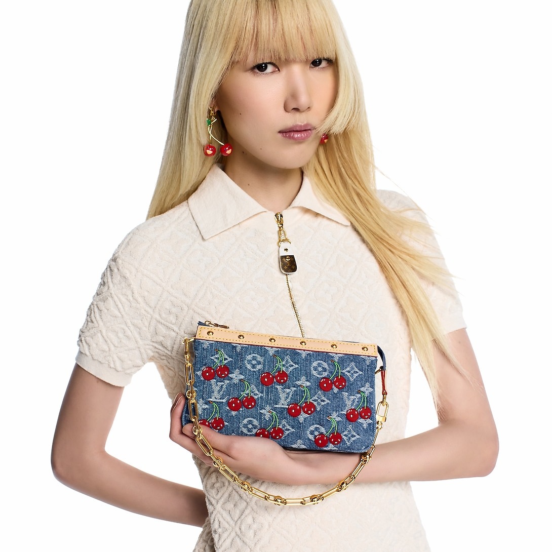 L0vis Vvtt0n LV x TM Pochette Accessoires Cherry Denim For Women 8.7in/22cm M13994