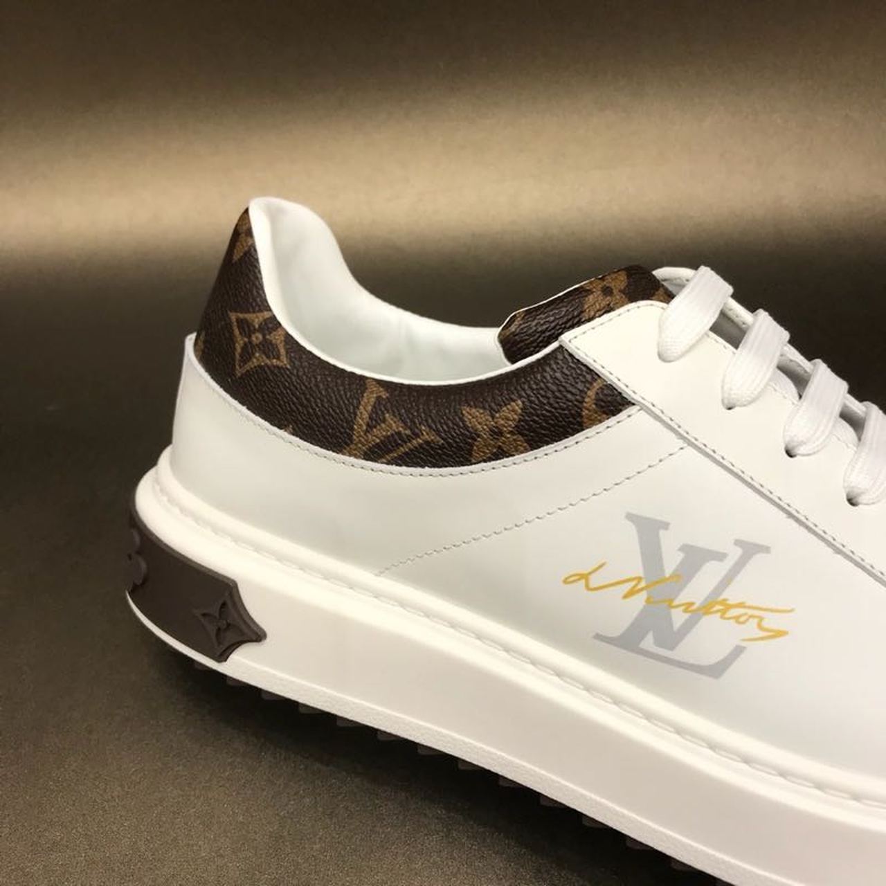 L0vis Vvtt0n Time Out Sneaker Monogram Canvas White/Brown For Women LV