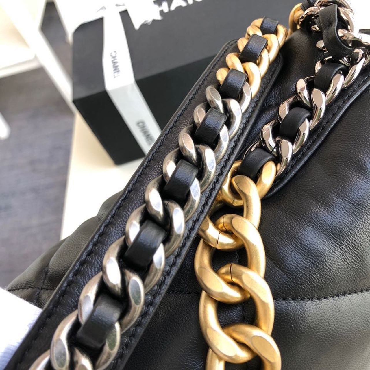 Ch**el 19 Maxi Handbag Black For Women, Women’s Bags, Shoulder And Crossbody Bags 14in/36cm AS1162 B04852 94305