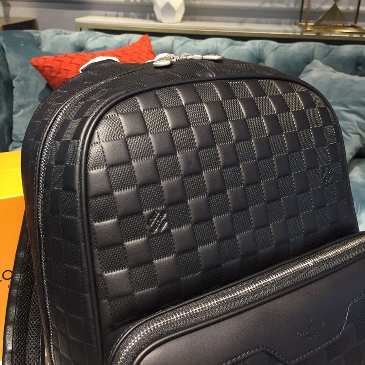 L0vis Vvtt0n Campus Backpack Damier Infini Onyx Silver For Men, Men’s Bags 39cm LV N40306