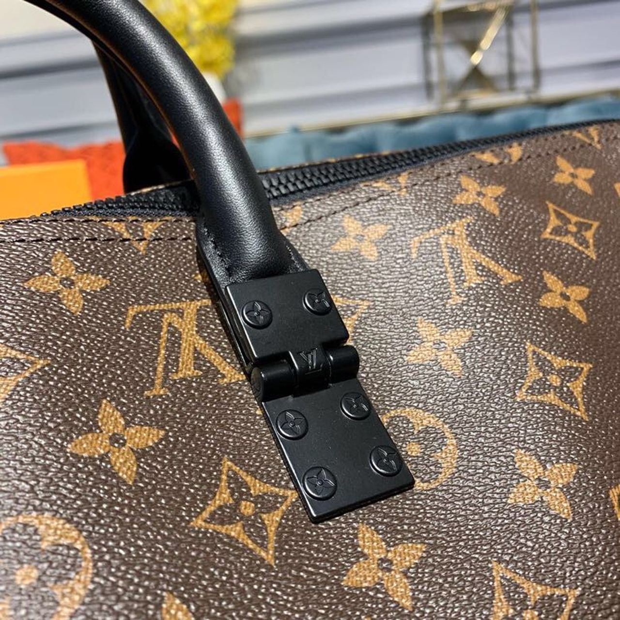 L0vis Vvtt0n Keepall Bandouliere 50 Monogram Solar Ray Canvas Black/Orange By Virgil Abloh 19.7in/50cm LV M44471