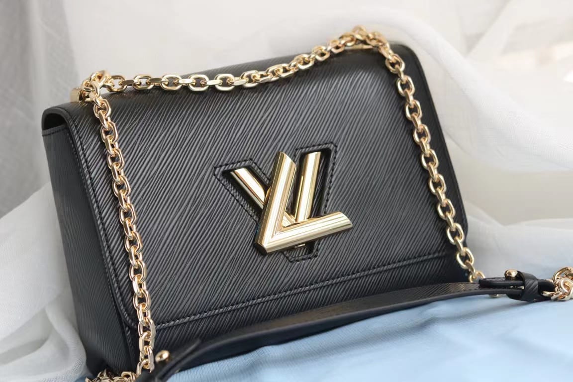 L0vis Vvtt0n Twist MM Epi Black For Women, Women’s Handbags, Shoulder And Crossbody Bags 9.4in/23cm LV