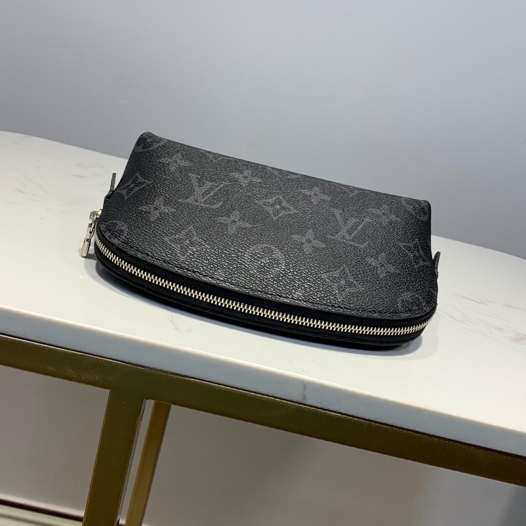 L0vis Vvtt0n Cosmetic Pouch PM Monogram Eclipse Canvas For Women, Women’s Bags 7.5in/19cm LV