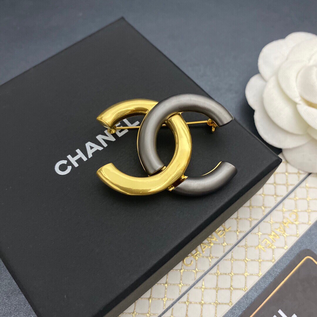 Ch**el Brooch Gold-toned For Women