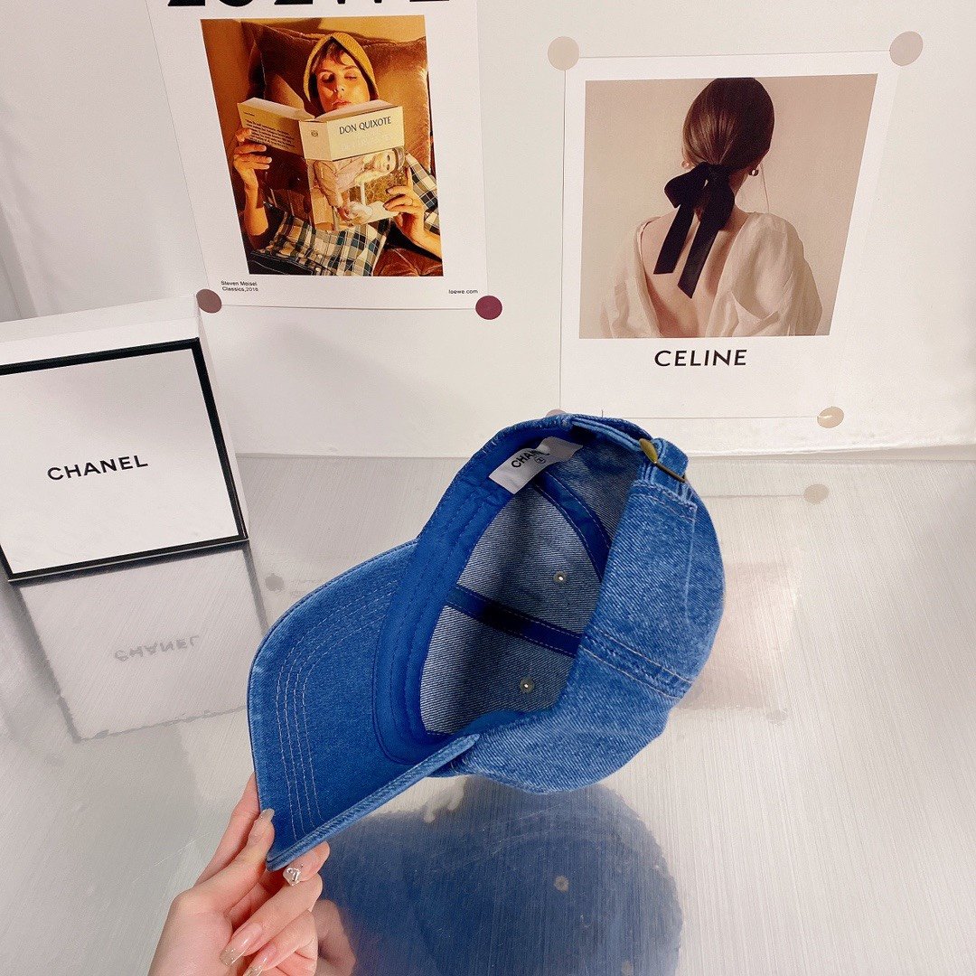 Ch**el Cap Blue