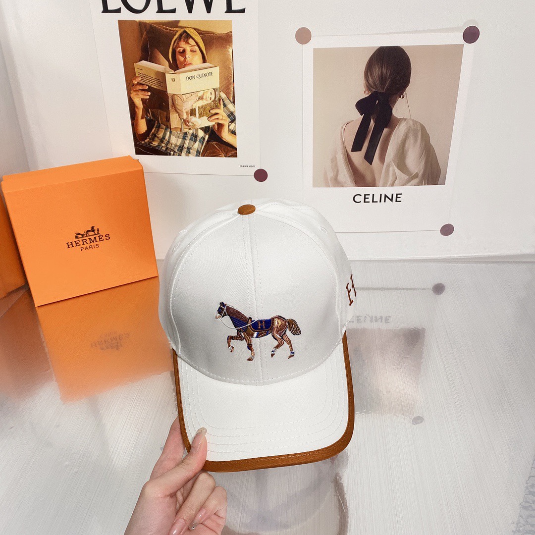 H**me5 Horse Cap White H**me5 Cap