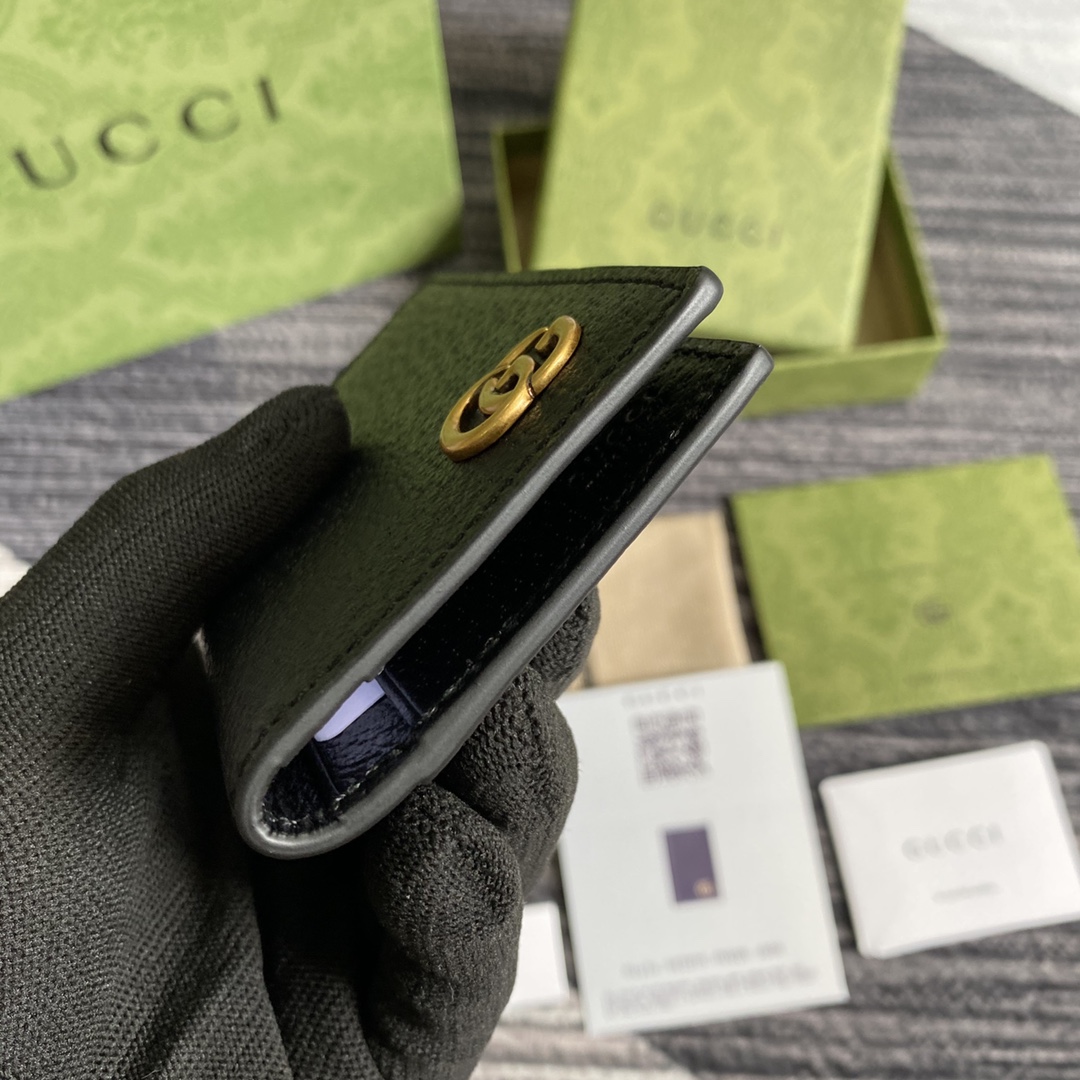 Gvc*1 GG Marmont Card Case Black with Gold Toned Hardware 4.5in/11cm GG 547075 DJ20T 1000