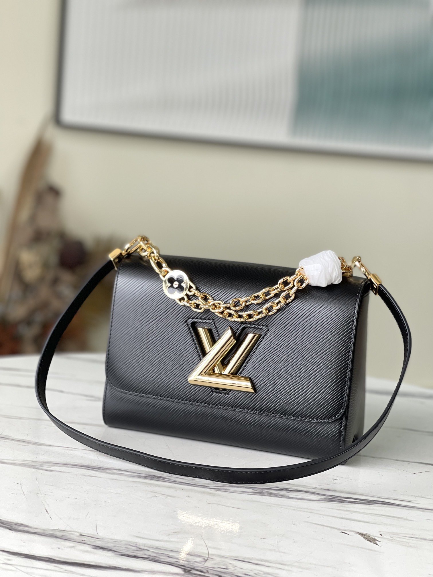 L0vis Vvtt0n Twist MM Monogram Flower Black For Women, Women’s Handbags, Shoulder And Crossbody Bags 9.1in/23cm LV M59402