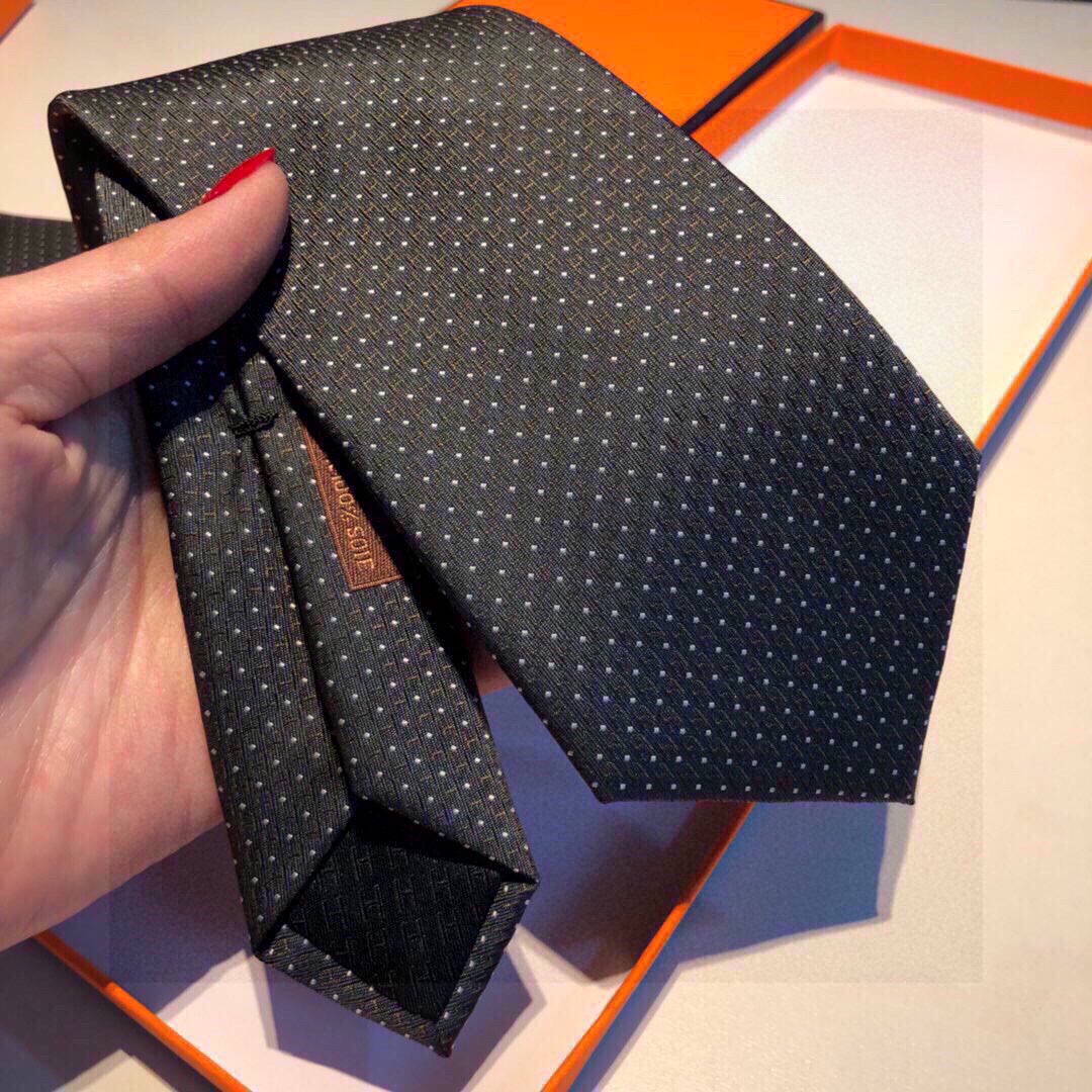 H**me5 Tie 7 Faconnee New H Tie Noir H**me5 Men Tie H036201T 01