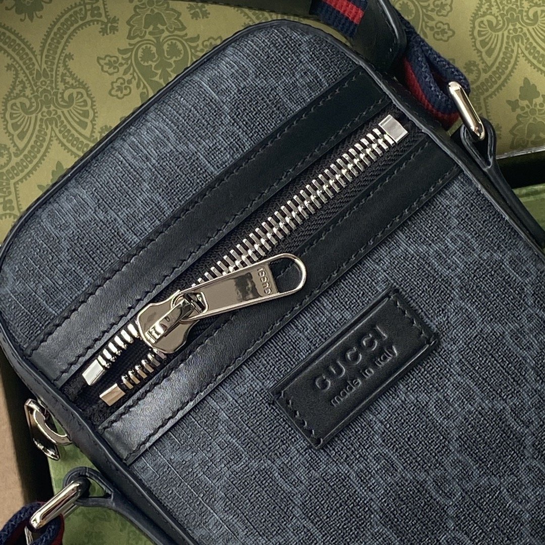 Gvc*1 GG Messenger Bag Black/Grey GG Svp*me Canvas A Material With Low Environmental Impact With Black For Men 7in/18cm GG ‎682357 K5RLN 1095