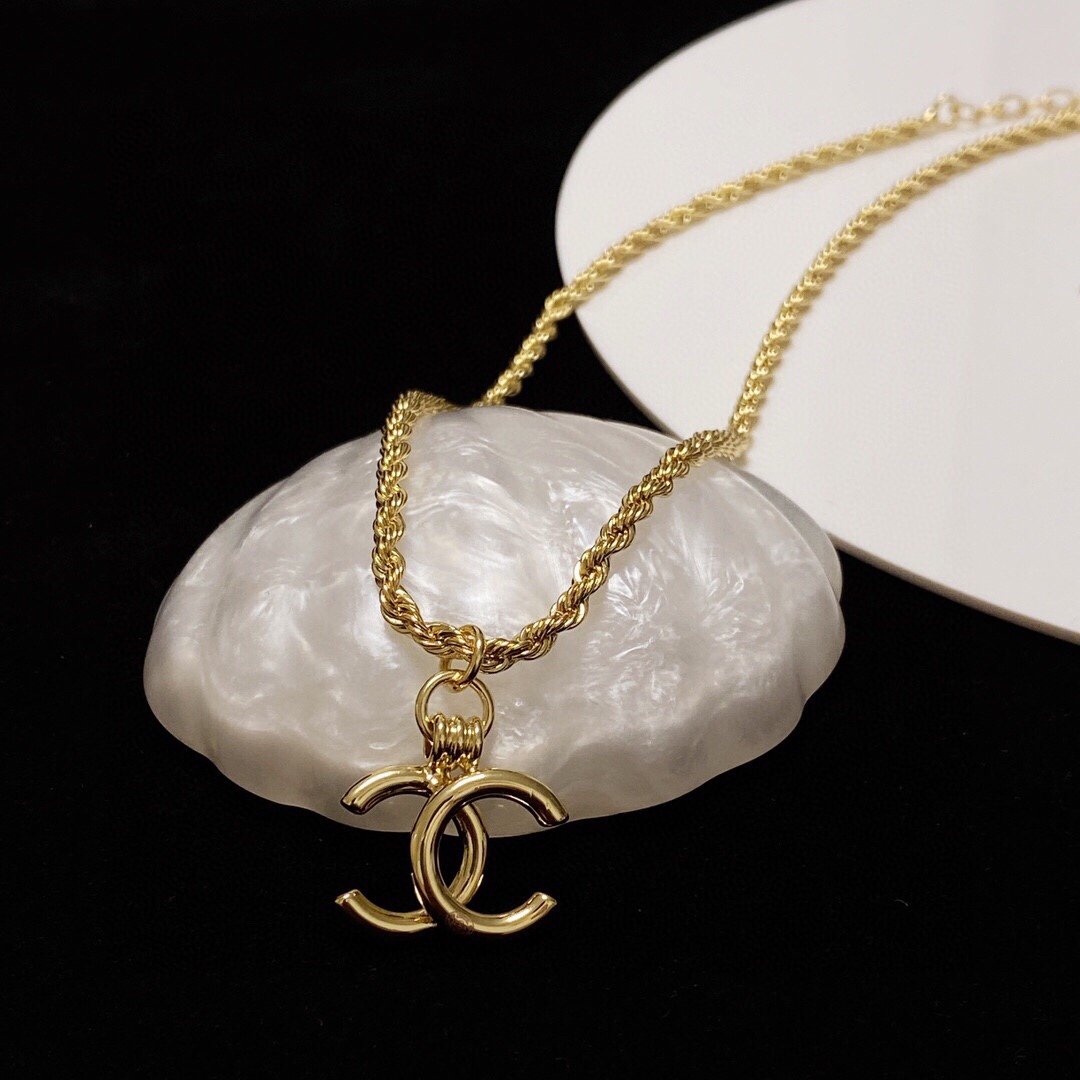 Ch**el Necklace