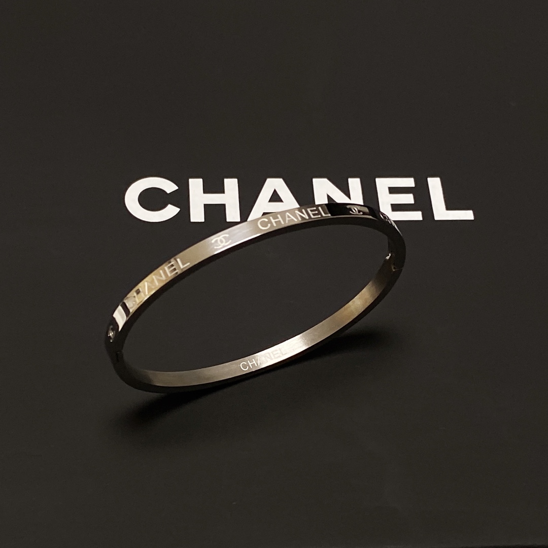 Ch**el Bracelet