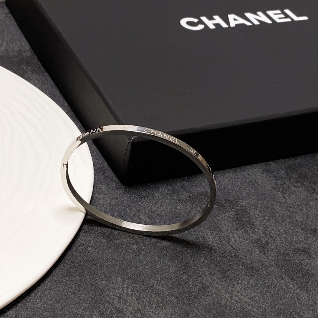 Ch**el Bracelet