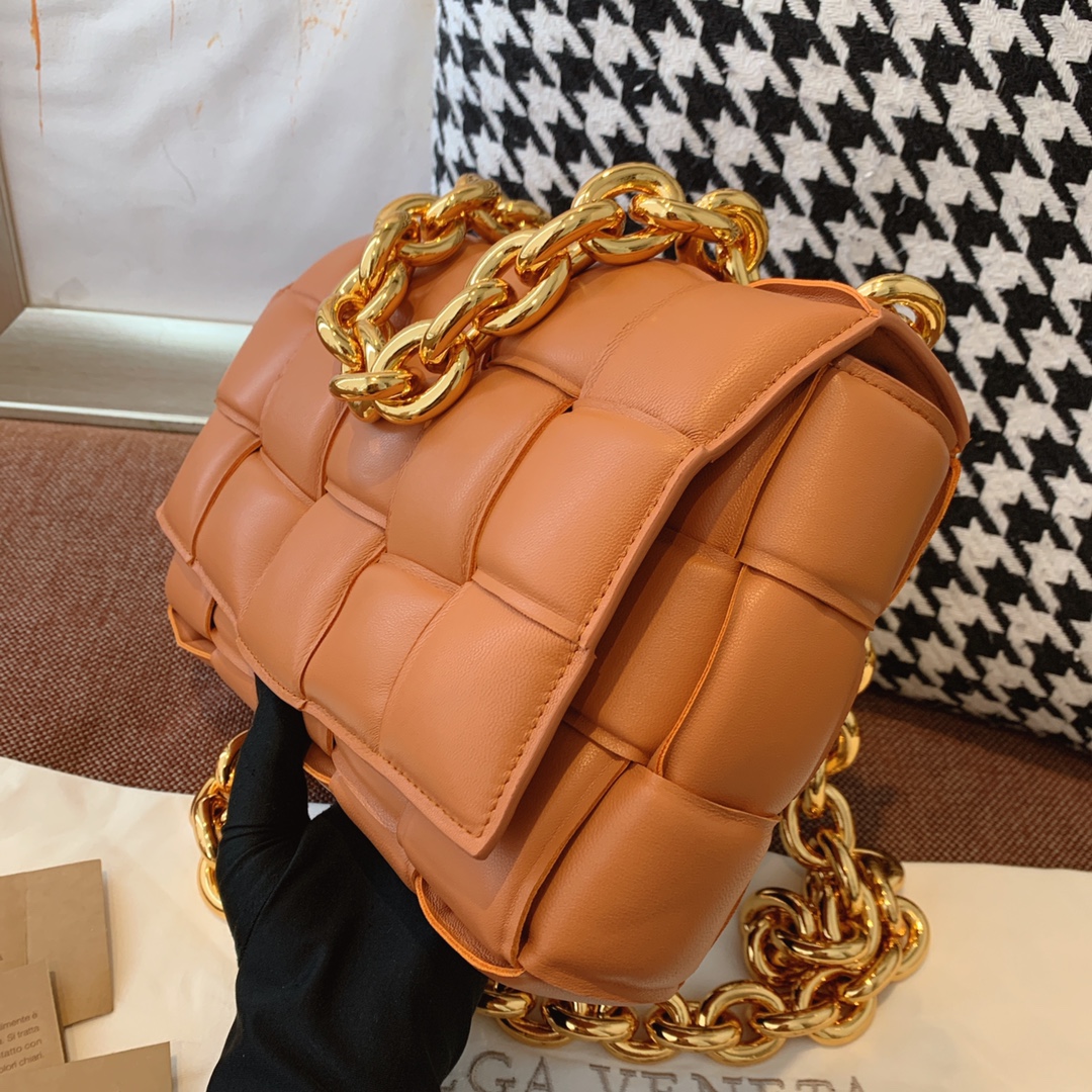 B0tt*ga Ven*ta Chain Cassette Brown, For Women, Women’s Bags 10.2in/26cm