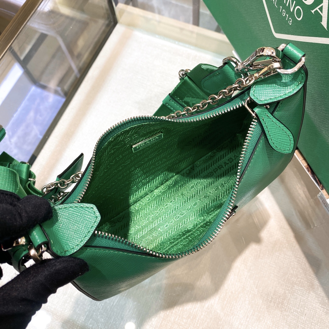 Pra*a Re-Edition 2005 Saffiano Leather Bag Green For Women, Women’s Bags 8.6in/22cm