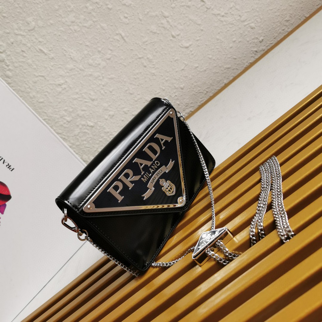 Pra*a Brushed Shoulder Bag Black For Women, Women’s Bags 6.7in/17cm