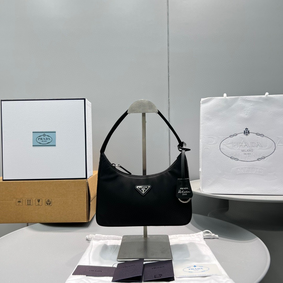 Pra*a Re-Nylon Re-Edition 2000 Mini-Bag Black For Women, Women’s Bags 8.6in/22cm 1NE515_RDH0_F0002