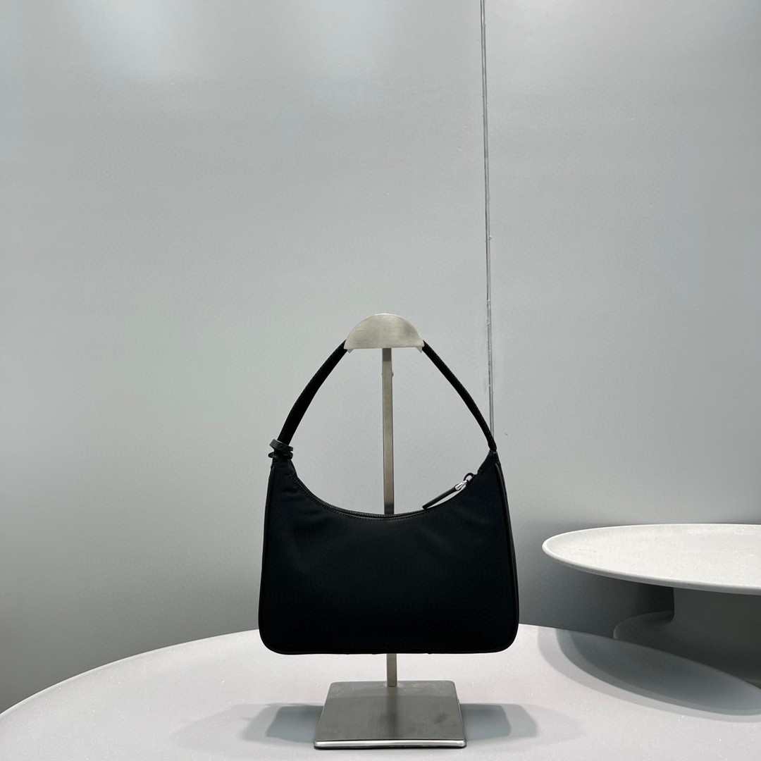 Pra*a Re-Nylon Re-Edition 2000 Mini-Bag Black For Women, Women’s Bags 8.6in/22cm 1NE515_RDH0_F0002
