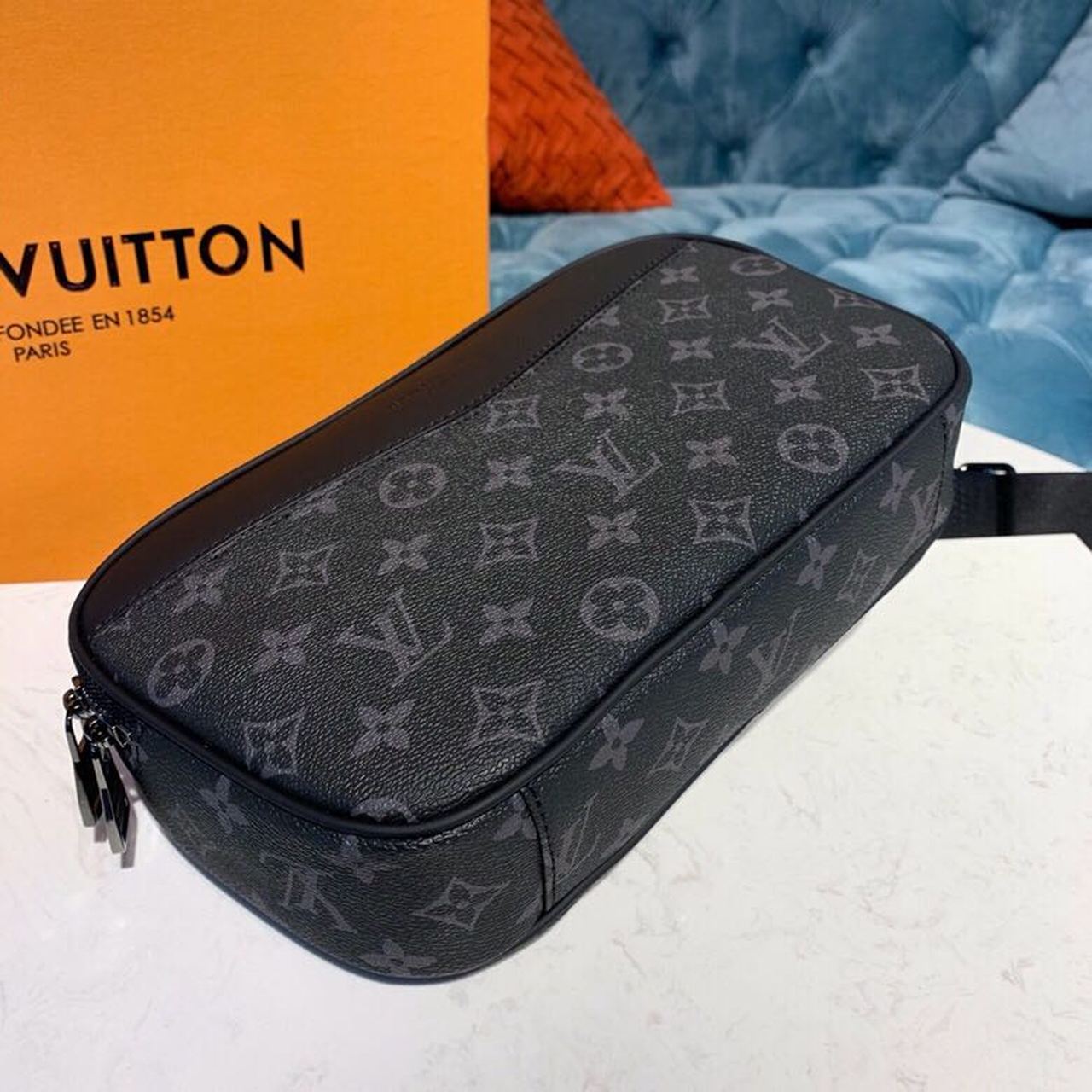 L0vis Vvtt0n Bumbag Monogram Eclipse Canvas For Men, Men’s Belt Bags 11in/28cm LV M42906