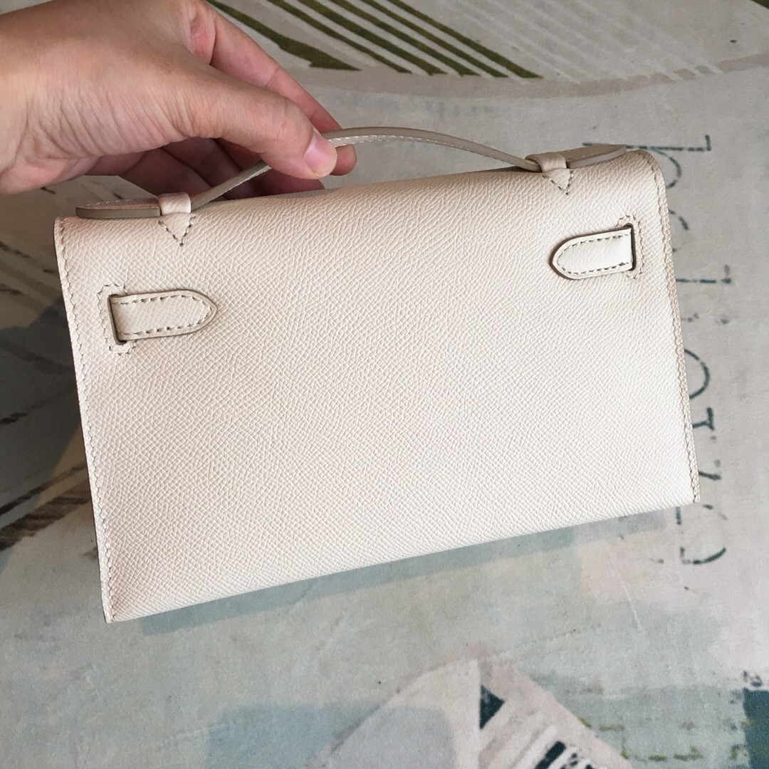 H**me5 Kelly Pochettee White For Women Gold Toned Hardware 8.5in/22cm