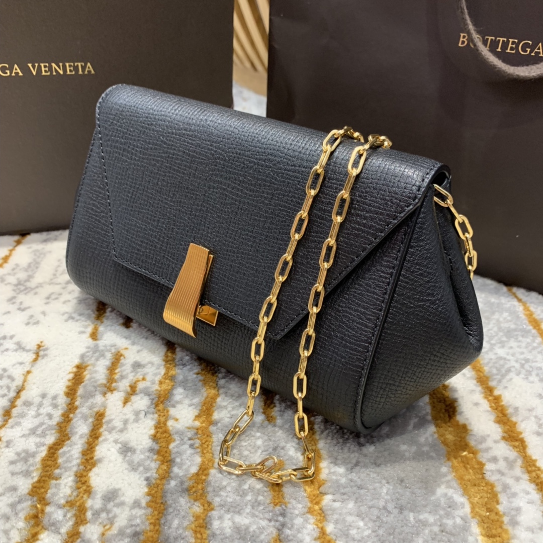 B0tt*ga Ven*ta Mini Angle Palmellato Bag Black, For Women, Women’s Bags 7.5in/19cm