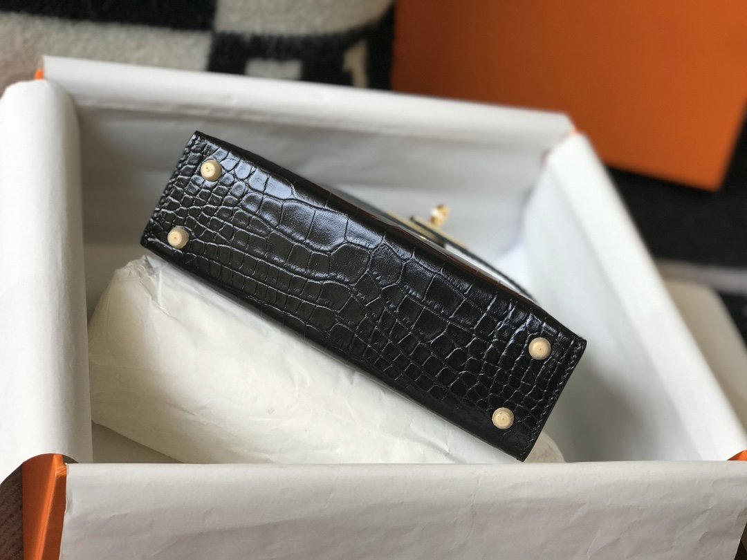 H**me5 Kelly Black For Women Gold Toned Hardware 7.8in/20cm