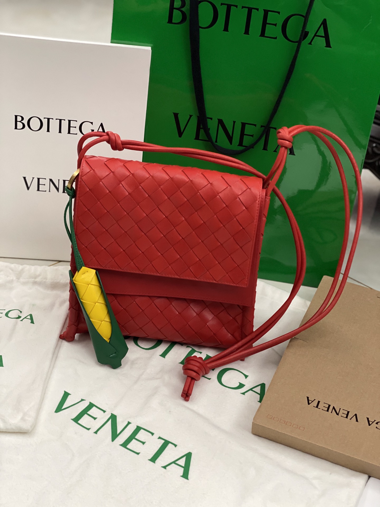 B0tt*ga Ven*ta Backpack Red, For Women, Women’s Bags 8.9in/22.5cm