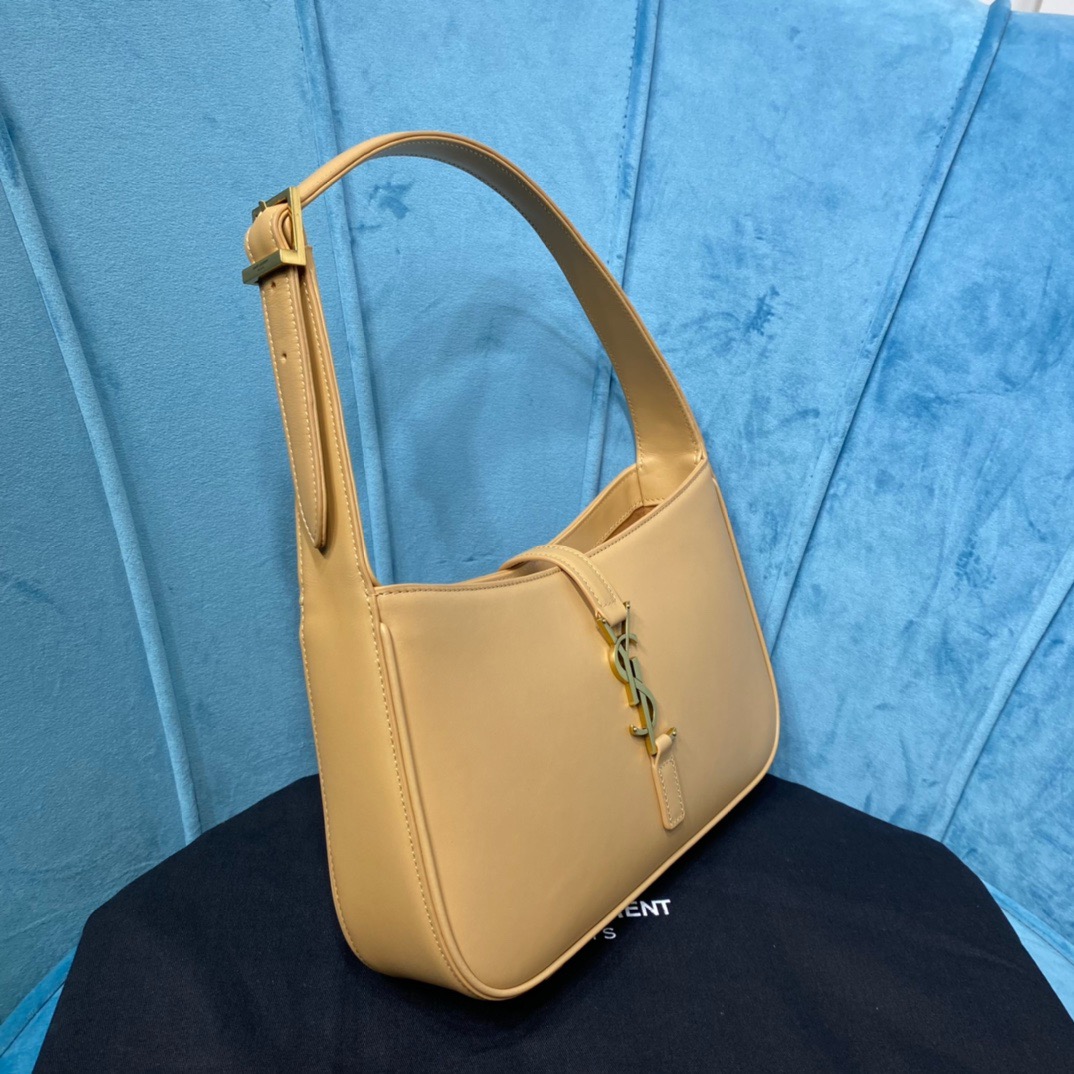 Sa1nt Lau*nt Le 5 À 7 Hobo Bag In Smooth Beige For Women 9in/23cm Y51 6572282R20W9832