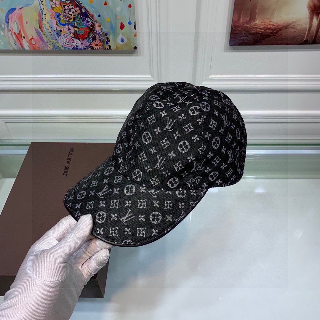 L0vis Vvtt0n Be My Cap Black LV Cap