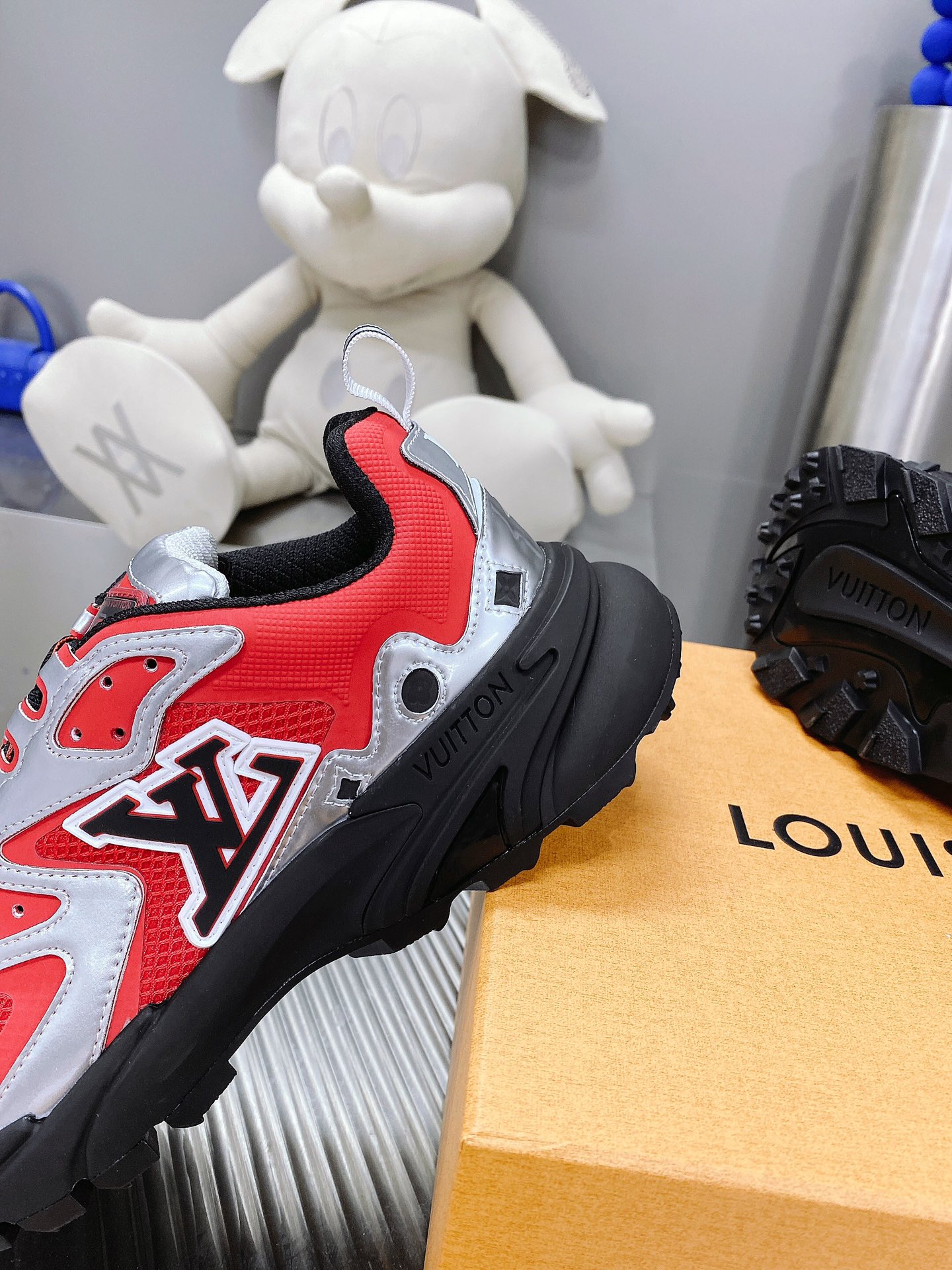 L0vis Vuittion LV Runner Tatic Sneaker Red For Men LV 1AA39A