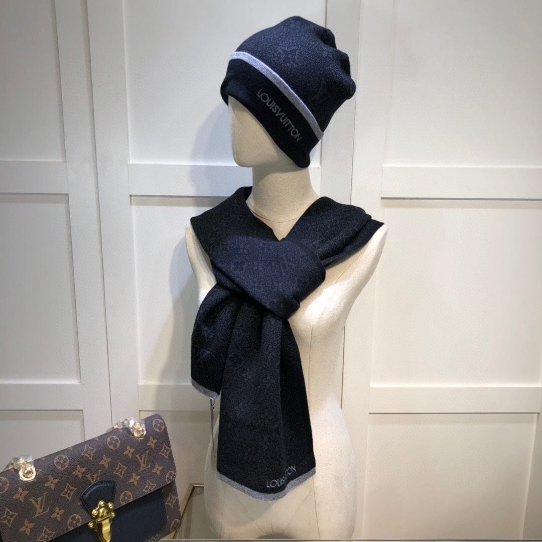 L0vis Vvtt0n Beanie & Scarf Set In Black