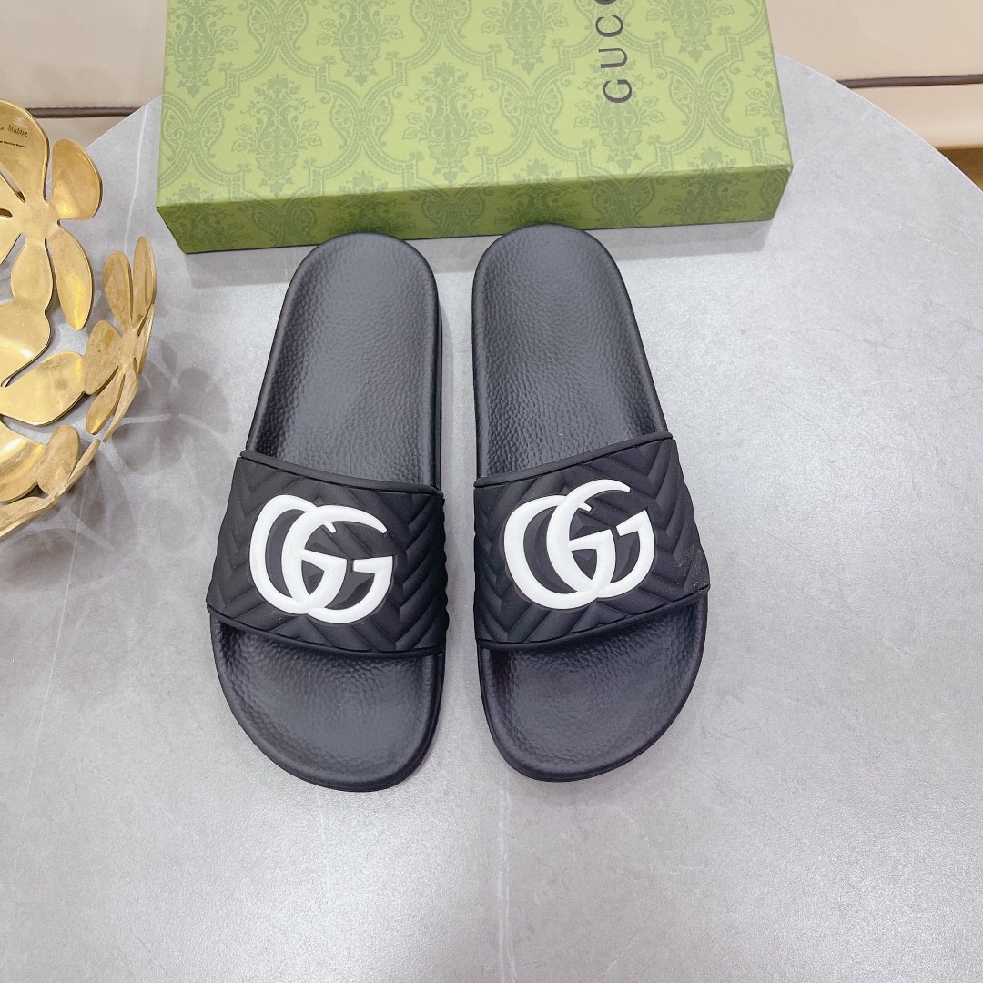 Gvc*1 Women’s Quilted GG Rubber Slide Black And White For Women 601041
