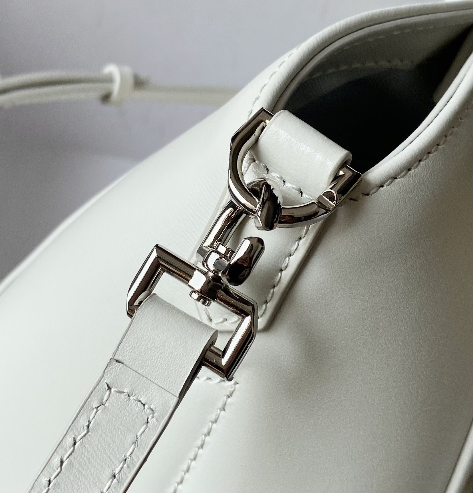 Givenchy Mini Antigona Lock Bag Ivory For Women, Women’s Handbags, Shoulder Bags 8.7in/22cm GVC BB50J0B16S-105