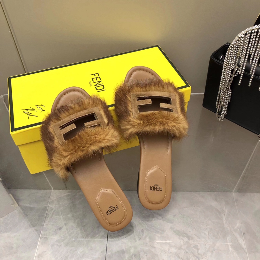 F**di Signature Brown Mink Slides For Women 8R8136AKXPF0XT6