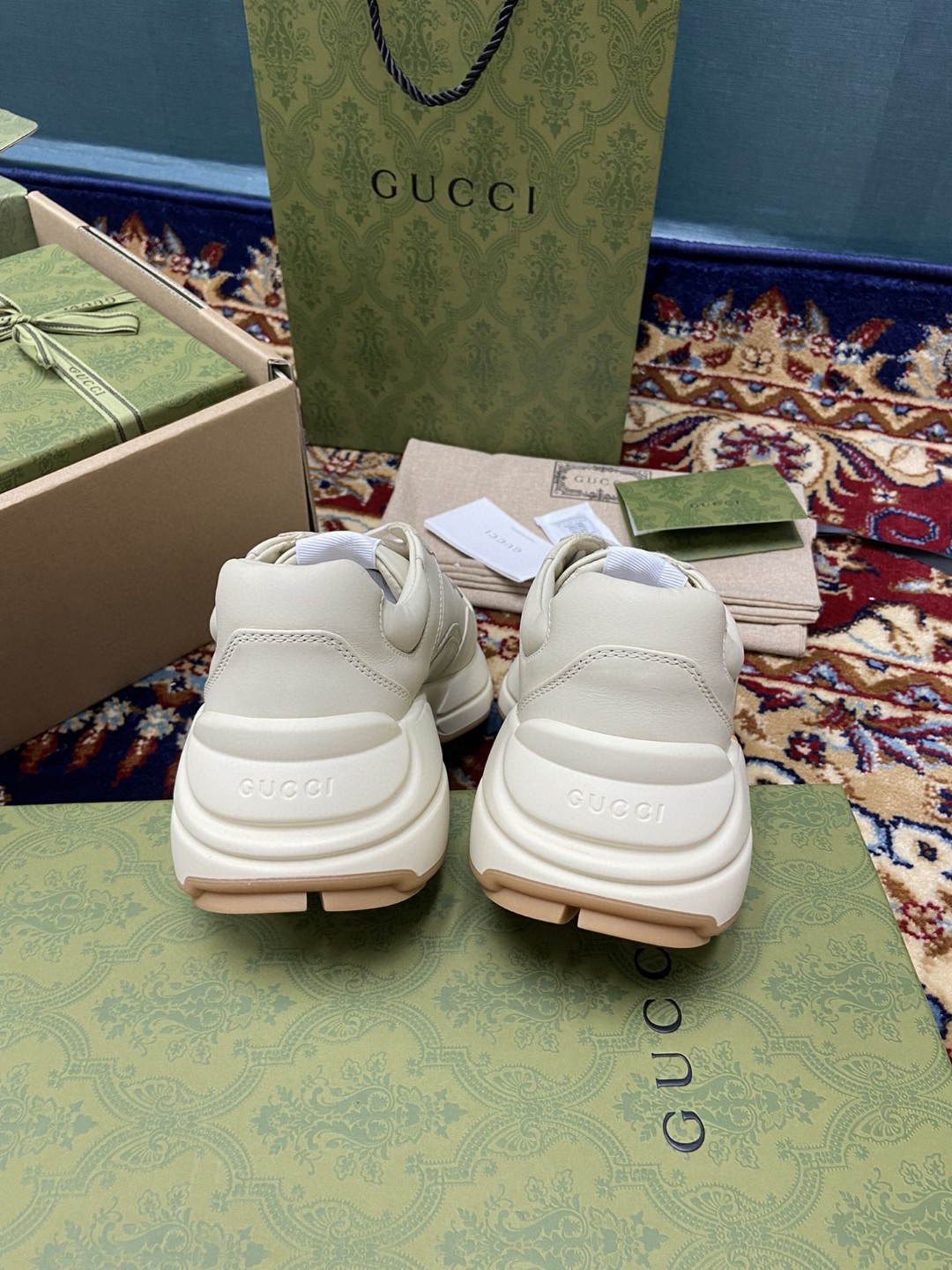 Gvc*1 Men’s Rhyton Sneakers With Logo Print White Ivory For Men 6548636 DRW00 9022
