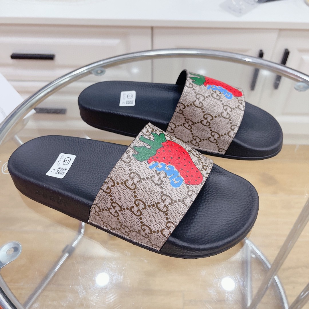 Gvc*1 Men’s GG Svp*me Slides With Gvc*1 Strawberry Black And Gray For Men 408508 G2200